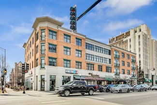 125 N Euclid Ave Unit 206, Oak Park, IL 60301