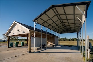 1863 W Dave Dugas Rd, Sulphur, LA 70665