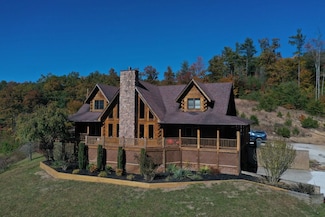 431 Harold Luke Rd, Campton, KY 41301