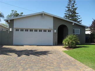 1023 8th St, Manhattan Beach, CA 90266