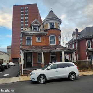 221 Cedar St, Tamaqua, PA 18252