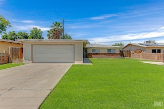 5117 Centaur St, Bakersfield, CA 93304