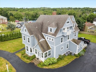 25 Ripley Rd, Cohasset, MA 02025