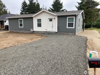 353 Mount Olympus Ave SE, Ocean Shores, WA 98569