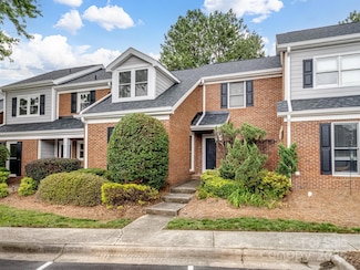 9121 Kings Canyon Dr, Charlotte, NC 28210