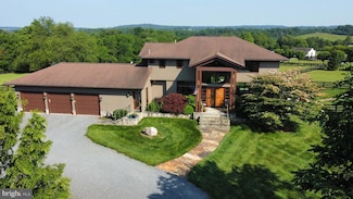 15724 Trapshire Ct, Waterford, VA 20197