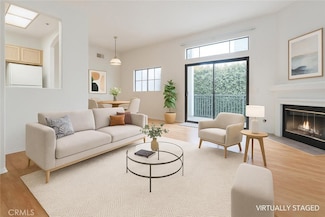 126 S Catalina Ave Unit 105, Pasadena, CA 91106