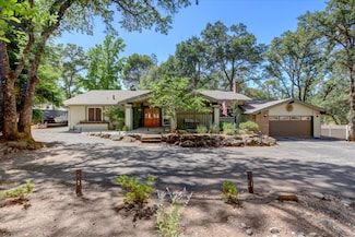 23485 Saint Andrews Ct, Auburn, CA 95602