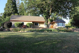 2300 Larsen Dr, Camino, CA 95709