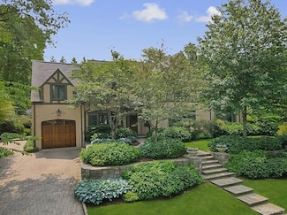 24 Homesdale Rd, Bronxville, NY 10708