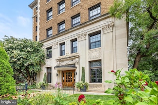 1101 L St NW Unit 102, Washington, DC 20005