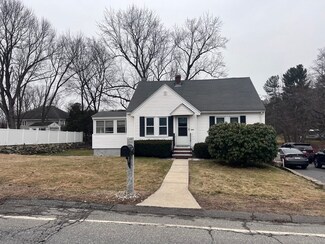 600 Hildreth St, Dracut, MA 01826