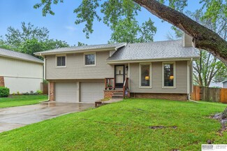 2615 Jack Pine St, Bellevue, NE 68123