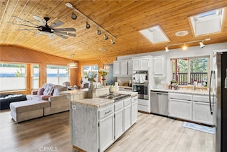 65 Main St, Quincy, CA 95971
