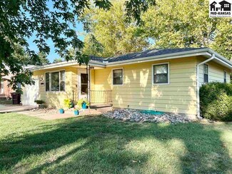 917 Sycamore Place, McPherson, KS 67460
