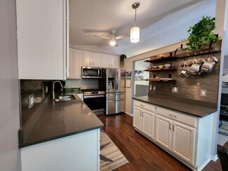2615 Aspen Ct, Saint Paul, MN 55110