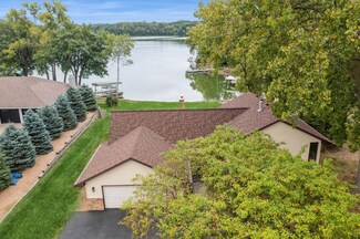 1705 Victoria Ln, Burnsville, MN 55337