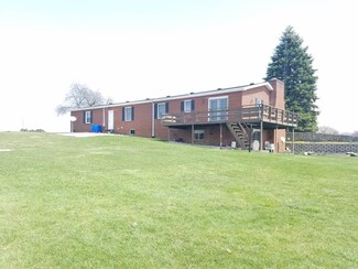 10826 S Boundary Pike, Lynn, IN 47355