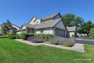 211 Dogwood Ct Unit 211, Lindenhurst, IL 60046