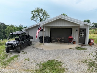 9068 MacKville Hill, Springfield, KY 40069