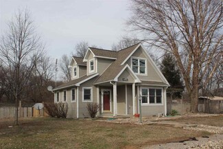 520 N 150 W, Patoka, IN 47666