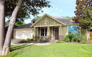 517 N 2nd St, Midlothian, TX 76065