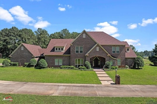 1360 E Main St, Henderson, TX 75652