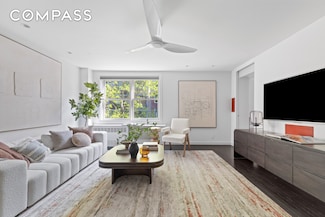 333 W 22nd St Unit 4D, New York, NY 10011