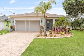 2706 S Daytona Ave, Flagler Beach, FL 32136