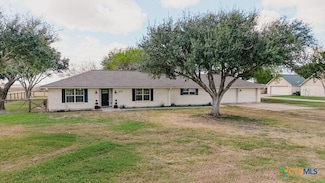 470 Burkhart Rd, Victoria, TX 77905