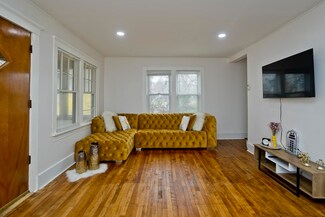 16 Fairlawn Cir, Shrewsbury, MA 01545