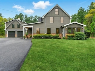 267 S Main St, Hopedale, MA 01747