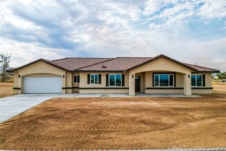 11199 Mills Rd, Apple Valley, CA 92308