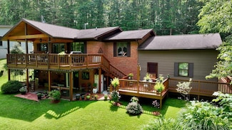 142 Flat Top Lake Rd, Ghent, WV 25843
