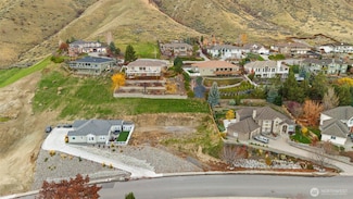 756 Castle Heights Dr, Wenatchee, WA 98801