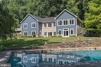 3911 Dogwood Ln, Riegelsville, PA 18077