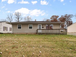 1104 Larch Ln, Fort Wayne, IN 46825