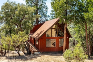 25121 Cougar Rd, Idyllwild, CA 92549