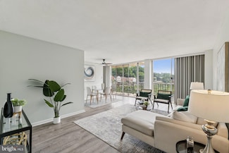 4600 S Four Mile Run Dr Unit 526, Arlington, VA 22204