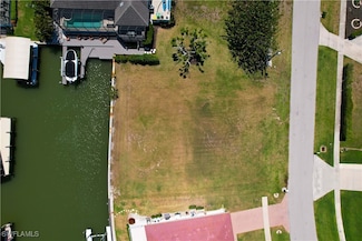 903 Juniper Ct, Marco Island, FL 34145