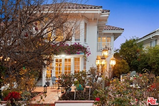 2113 Stoney Hill Rd, Los Angeles, CA 90049