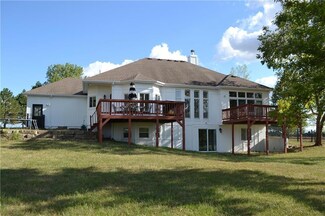 15354 W 223rd St, Spring Hill, KS 66083