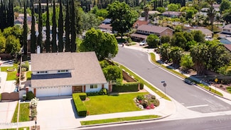 23300 Ingomar St, Canoga Park, CA 91304