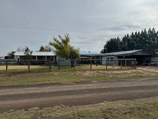 402 Pike St, Logan, NM 88426