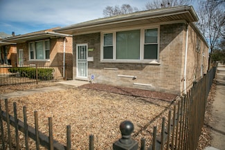 10257 S Yates Blvd, Chicago, IL 60617