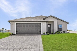 2221 NE 6th Ave, Cape Coral, FL 33909
