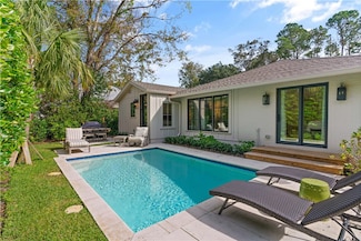 609 Oak St, Saint Simons Island, GA 31522