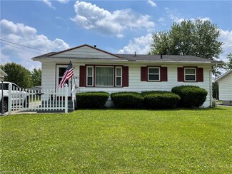 3181 Starlite Dr NW, Warren, OH 44485