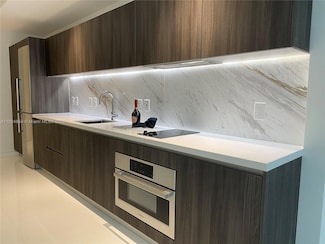 851 NE 1st Ave Unit 503, Miami, FL 33132