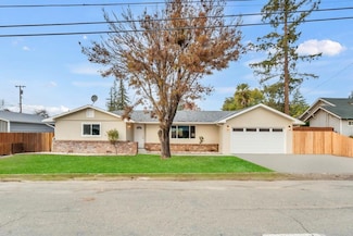 987 Richland Rd, Yuba City, CA 95991
